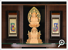 仏像と両脇掛軸
