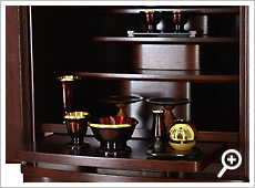 仏具設置例：銅器 想彩 ワインレッド