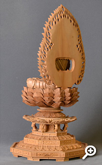 白檀 大日如来像・上彫仏 火炎光背・正八角台座 フォトギャラリー