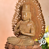 白檀 大日如来像・上彫仏 火炎光背・正八角台座 フォトギャラリー