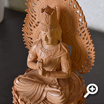 白檀 大日如来像・上彫仏 火炎光背・正八角台座 フォトギャラリー